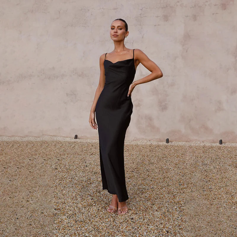 Klara™ | Satin Maxi Kjole med Cowl Neck