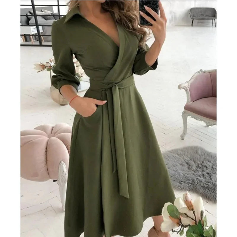 Milena | Stilfuld Sommerfugleprint Omslagskjole