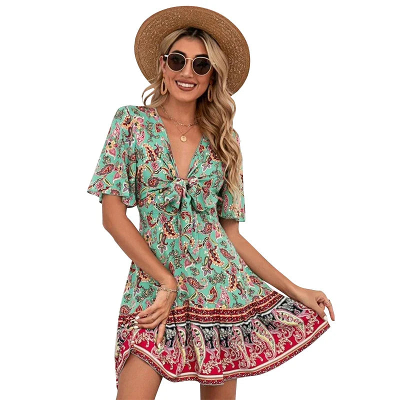 Delia | Stilfuld Paisley-Print Kjole med Bindebånd