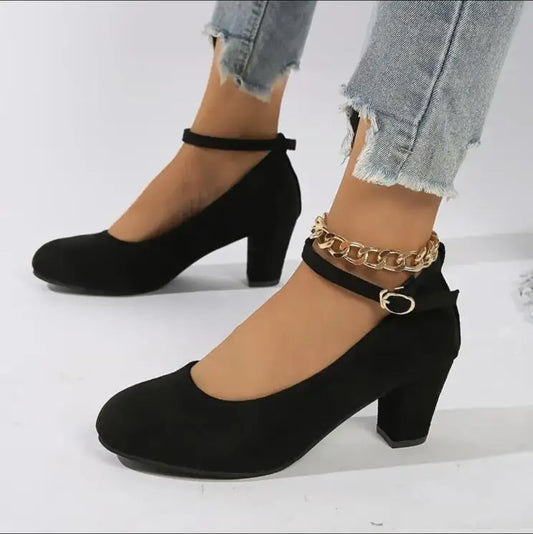 Wilma | Stilfulde Pumps med Ankelrem og Blokhæl